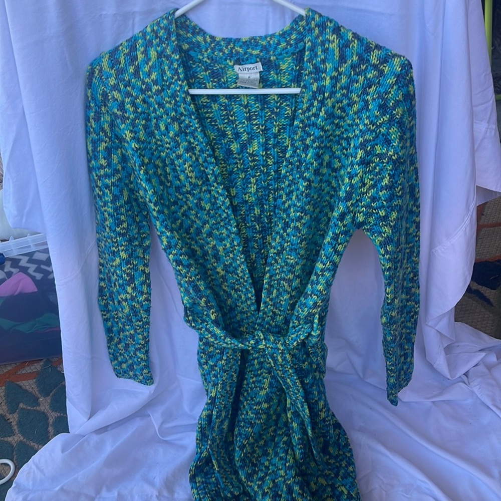 SOLD Winter sweater, thigh to knee length SzM